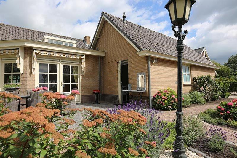 Bed and Breakfast Het Jaarsveldhof à Montfoort Extérieur photo